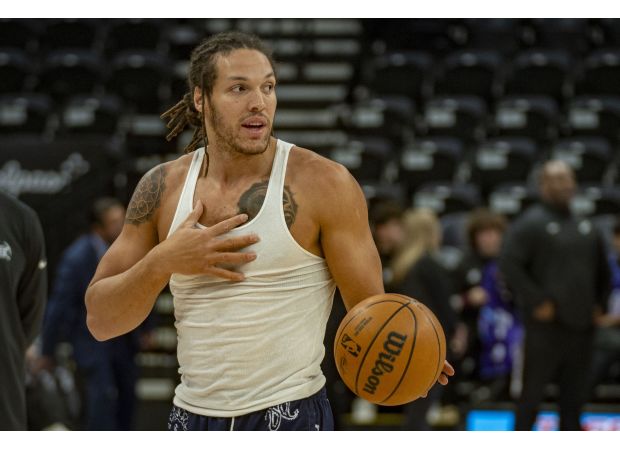 Aaron Gordon is back in action after sitting out for 10 games due to a calf injury.