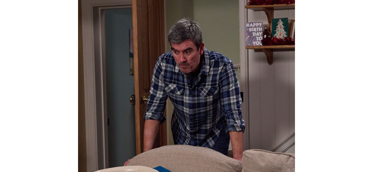 Cain from Emmerdale gives a warning to a new resident joining the Dingles.