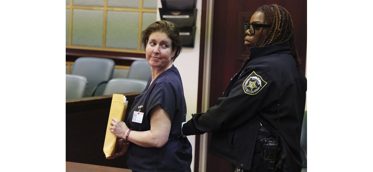 Woman in Florida gets life sentence for putting boyfriend in suitcase.