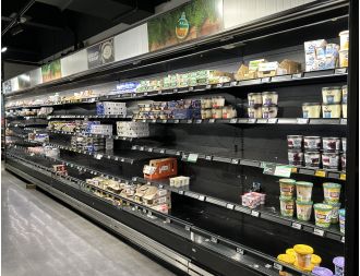 Woolworths plans to take action to prevent striking workers from blocking their warehouses.