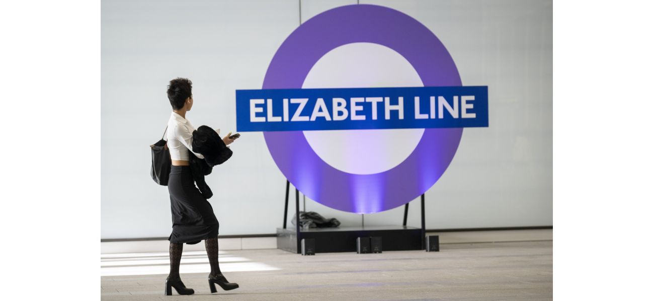 Transport chaos at Heathrow due to delays on the Elizabeth and Piccadilly lines.
