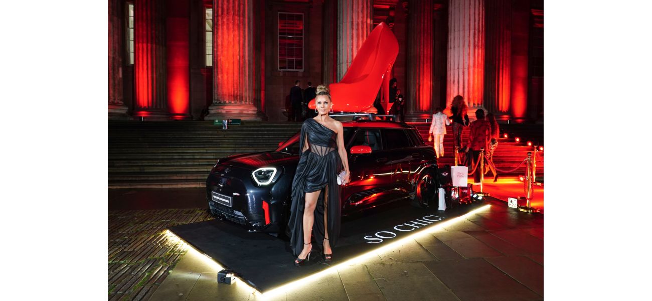 The 61-year-old Devil Wears Prada actress looks stunning at the launch of the musical in London's West End.