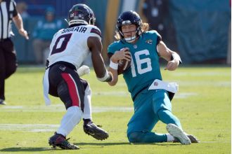 Texans player apologizes for tackle on Jaguars player causing concussion.
