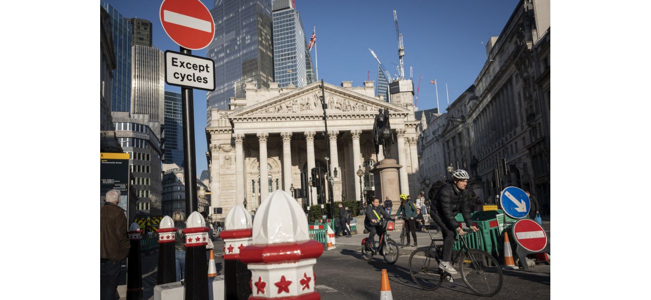 London plans £4.5m cycle lane route shown on map