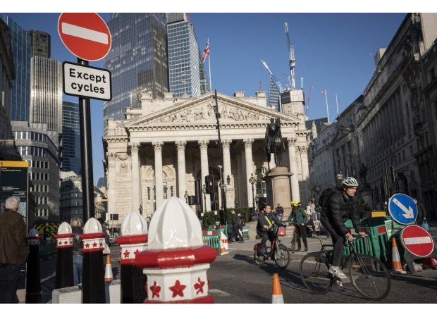 London plans £4.5m cycle lane route shown on map