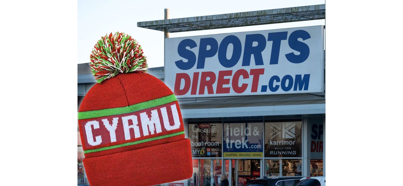 Sports Direct is being ridiculed for unintentionally misspelling words on their winter hats.