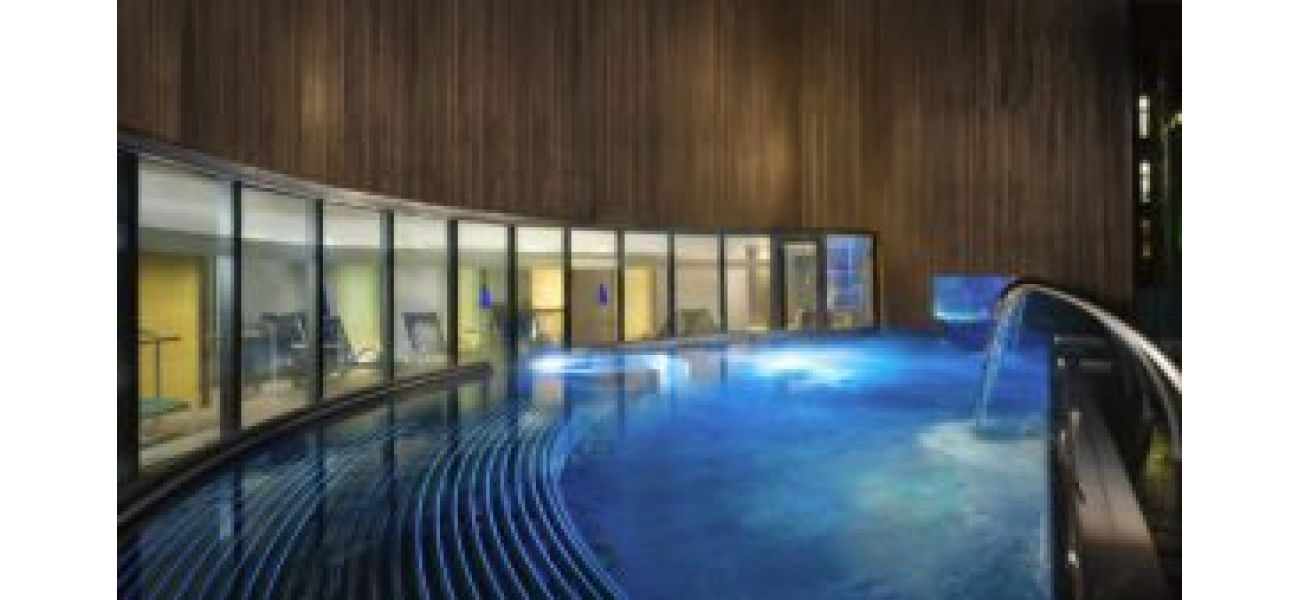A review of the luxurious spa afternoon tea experience at The Sheraton Grand in Edinburgh.