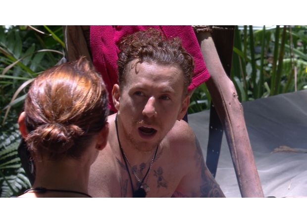 Fans criticize last-minute twist on I'm A Celebrity finale.