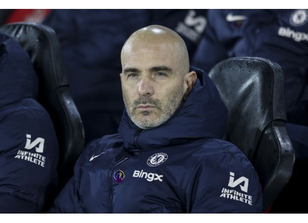 Enzo Maresca explains why he left out a Chelsea player due to poor training.