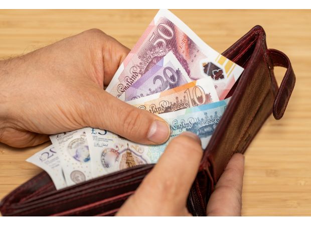 December benefits pay dates and a warning about Christmas Day are provided on a comprehensive list.