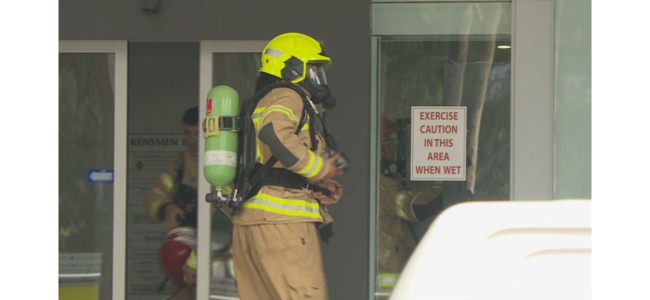 Police searching for suspects following fire at New South Wales office buildings