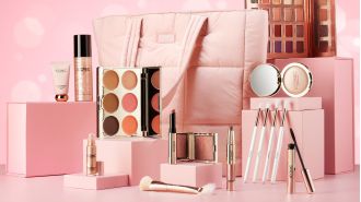 Get £75 off the Iconic London Advent Bag filled with 24 days of beauty surprises for the holiday season.