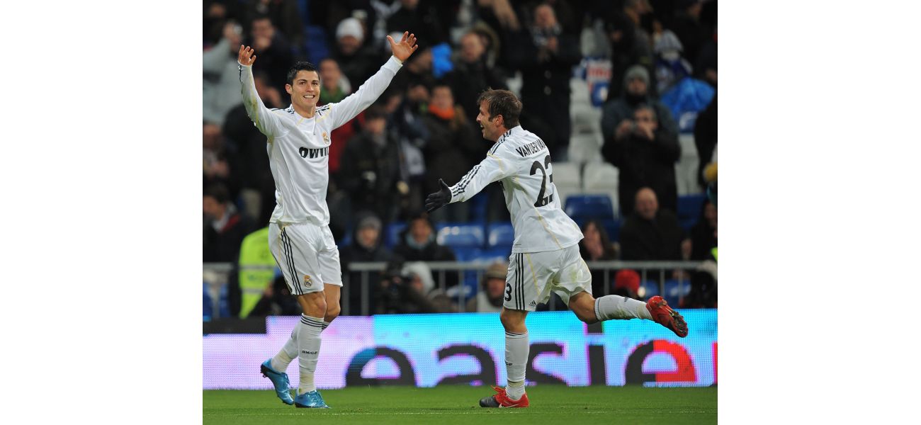 Rafael van der Vaart jokes he never caught a glimpse of Cristiano Ronaldo's private parts during their time together at Real Madrid.