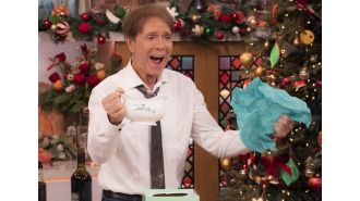 Celebrity chef Sir Cliff Richard's gravy recipe is criticized by top chefs as disgusting, and they have a valid argument.