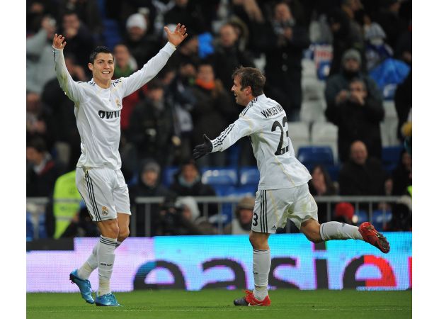 Rafael van der Vaart jokes he never caught a glimpse of Cristiano Ronaldo's private parts during their time together at Real Madrid.