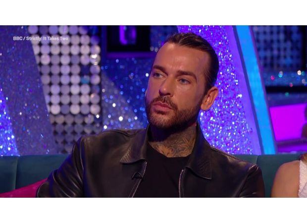 Pete Wicks claps back at Strictly Come Dancing trolls who have been sending him abusive messages.