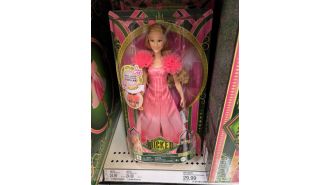 A US mother has filed a lawsuit against a porn site after her daughter received a misprinted Wicked doll.