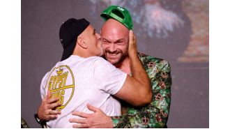 Tyson Fury will keep his father John as his trainer for the rematch against Oleksandr Usyk, choosing not to make any changes.