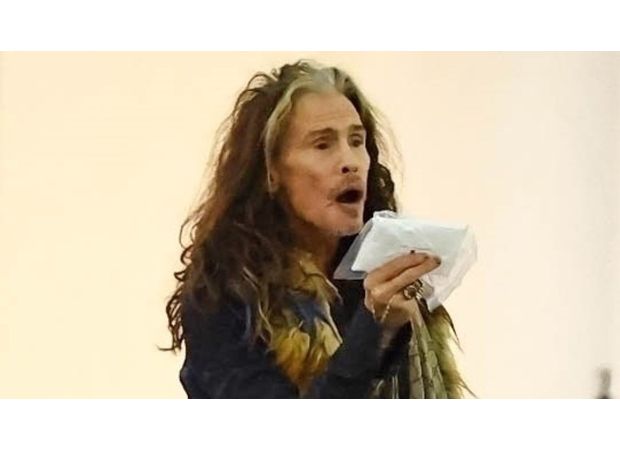 Retired 70s rockstar makes rare appearance following health problems.