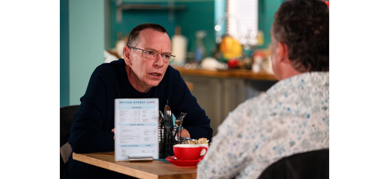 Ian wants big EastEnders couple wedding.