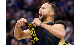 Warriors' star players Curry and Green return to face the Timberwolves.