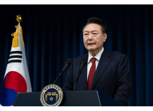 South Korean president apologizes for trying to implement martial law and promises not to do it again.