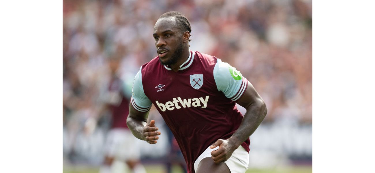 West Ham's Michail Antonio in car accident.
