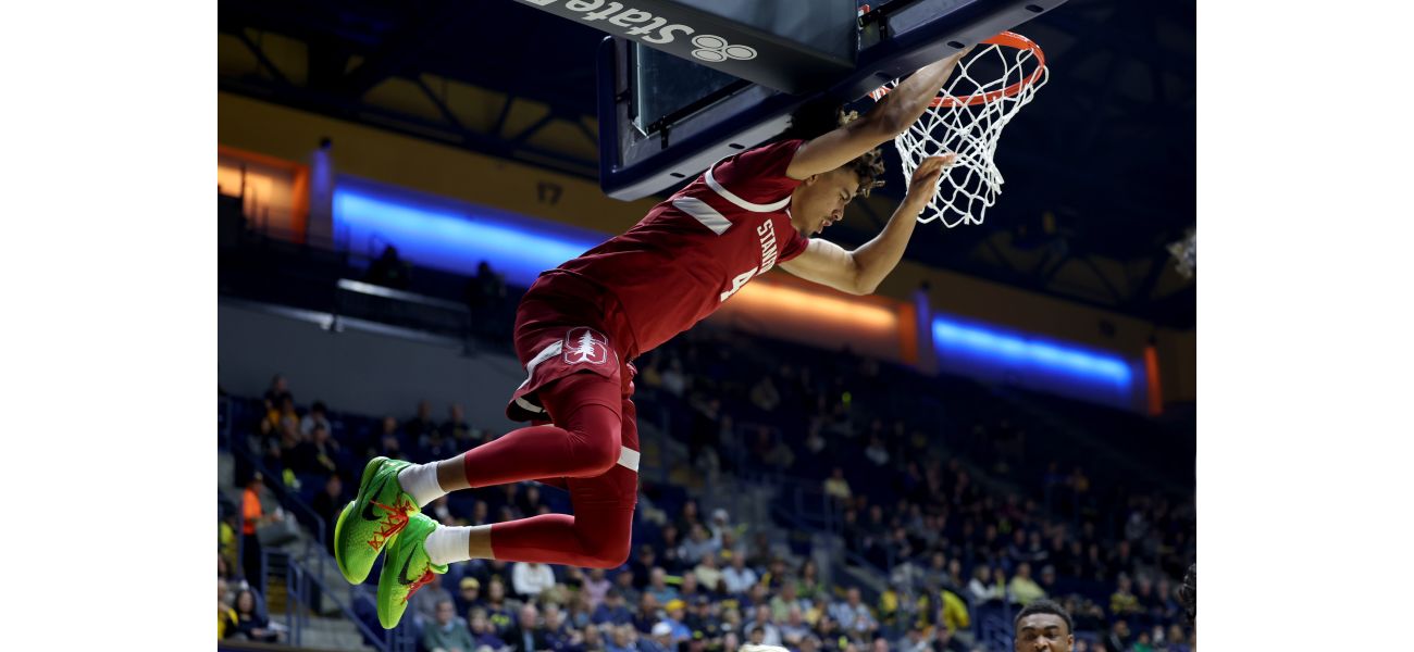 Stanford dominates Cal in road victory led by Maxime Raynaud.
