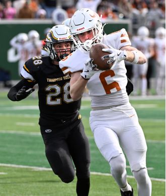 In the 3A championship game, Thompson Valley shuts down Mead football in a tough battle.