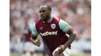 West Ham's Michail Antonio in car accident.