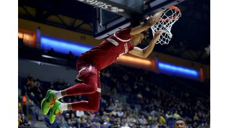 Stanford dominates Cal in road victory led by Maxime Raynaud.