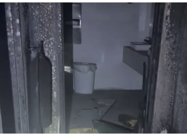 A past customer supposedly attacks legal company with self-made bombs