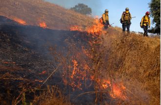 Firefighters will perform a planned controlled burn on Monday in San Mateo County's coastal area.