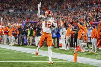 Clemson defeats SMU 34-31 with a game-winning field goal, securing ACC title and spot in CFP.