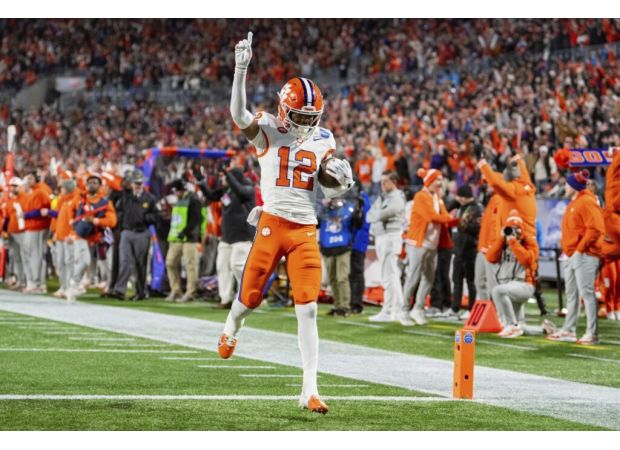 Clemson defeats SMU 34-31 with a game-winning field goal, securing ACC title and spot in CFP.