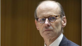 Shayne Elliott, ANZ CEO, to step down after 9 years.