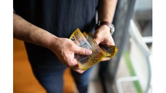The typical Australian employee's weekly salary.