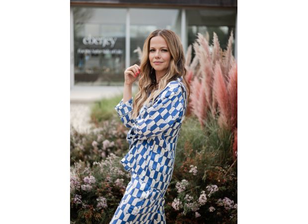 TV star shares story of 'awful' event that led her to quit drinking.