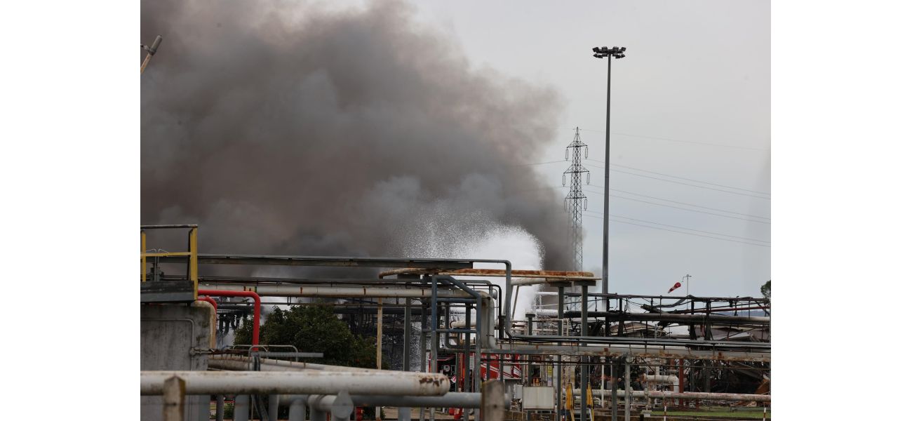 Explosion at oil depot kills 2, 3 missing.