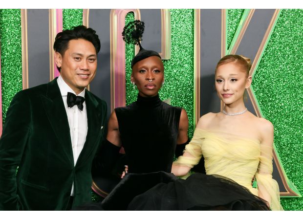 Fans are angry about Golden Globes nominations because the director of a hugely successful film was not recognized.