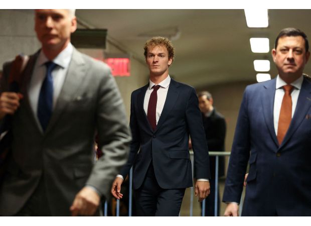 Former Marine found not guilty in US court for the death of a man he put in a chokehold on a subway.