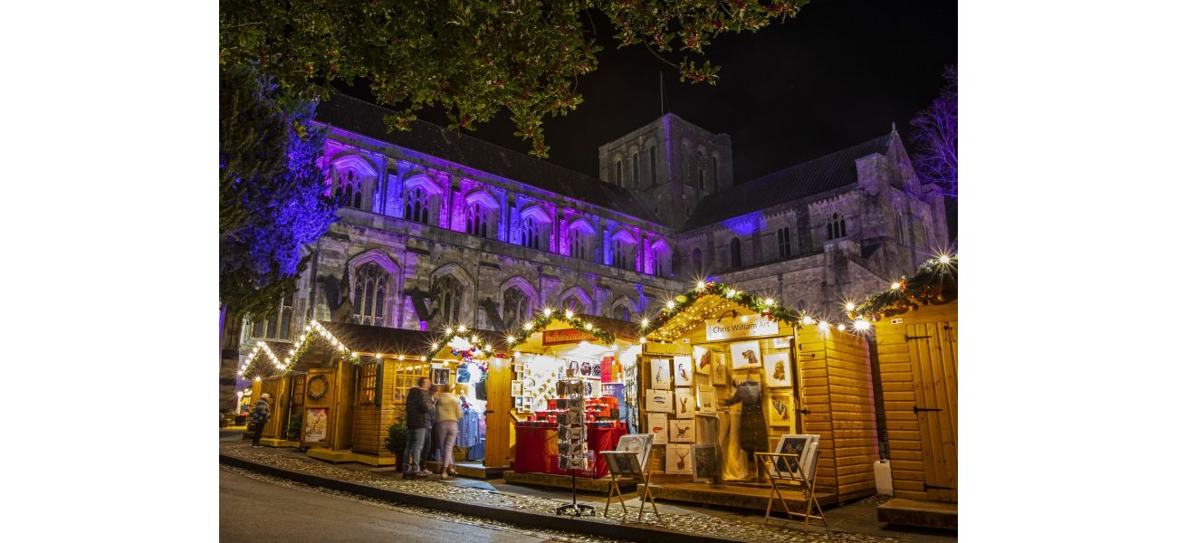 UK's top Christmas shopping spot is a picturesque market town.