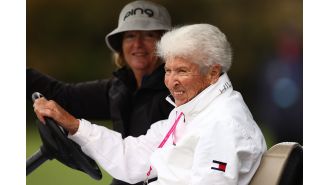 Swimming world sends positive thoughts to Dawn Fraser following hospitalization.