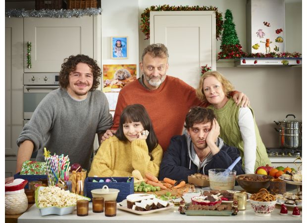 Child star from Outnumbered gives away big surprise for adult character in holiday episode.