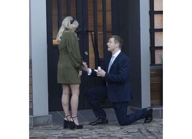 A legendary figure causes chaos in Coronation Street as they propose in the midst of a love triangle.