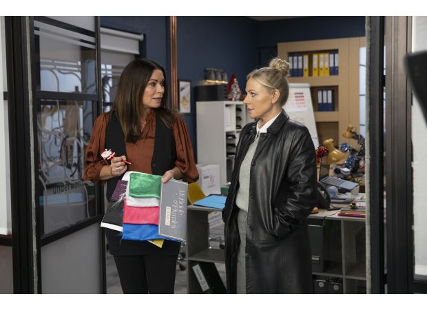 Carla's love for Lisa in Coronation Street turns deadly.