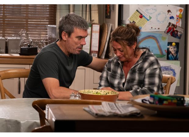 Moira chooses to reject Cain and forgo treatment, leading to a heartbreaking outcome in Emmerdale.