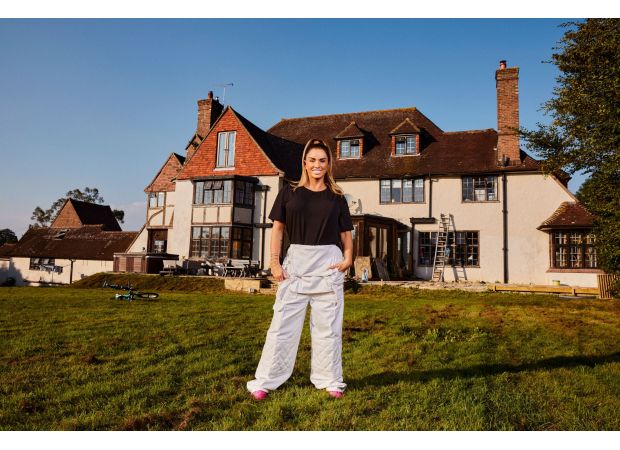 Katie Price's Mucky Mansion is facing a new setback, according to a recent report.