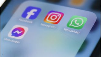Facebook, Instagram, and WhatsApp are currently experiencing technical difficulties, with many users encountering problems.