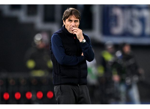 Conte urges Napoli to acquire Man Utd's £36.5m player following McTominay's success.